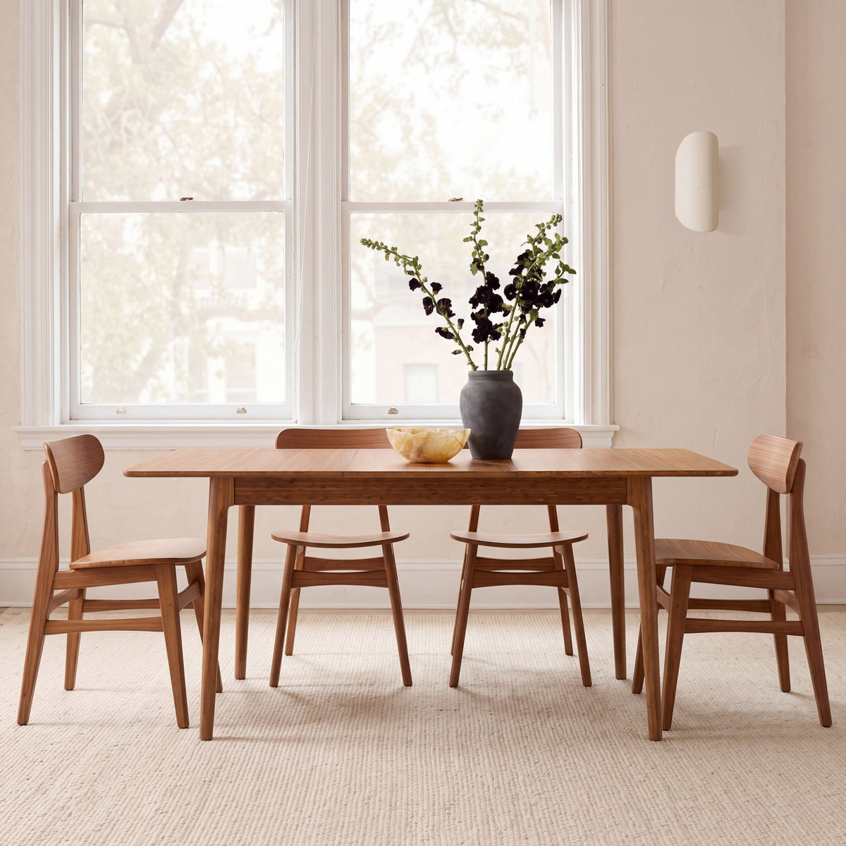 Mija dining table