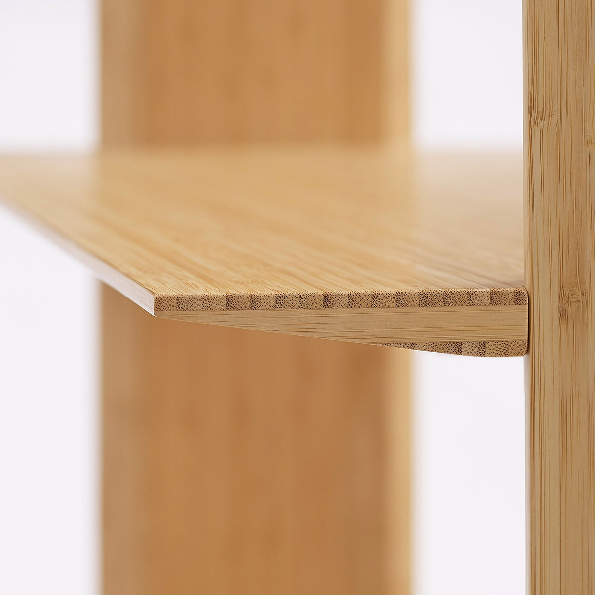 Close-up of the edge profile on the Greenington Neo Shelf in Wheat bamboo