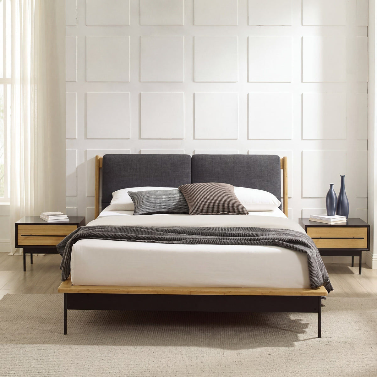 Santa Cruz platform bed in Wheat/Onyx