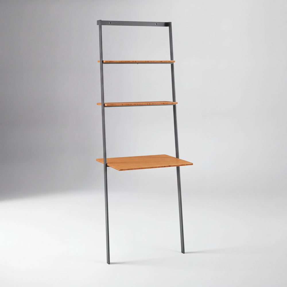 Studio Plus Leaning Desk